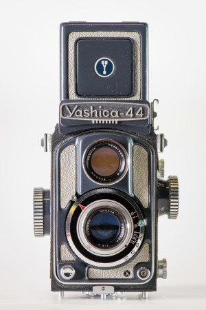 Yashica 44 A Camera Front