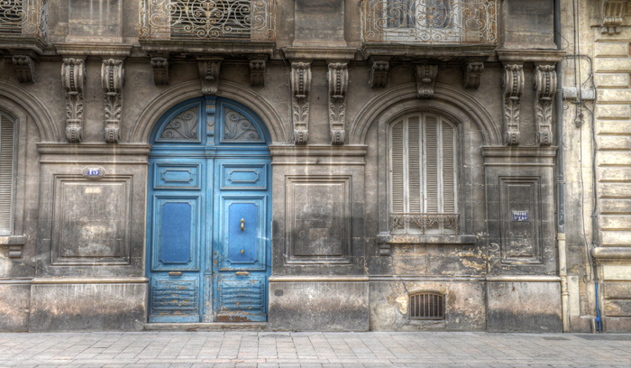 france blue door © Mike Nocher